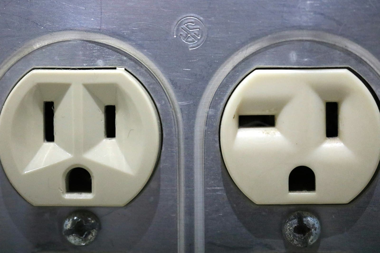 Steckdosen und Strom in Costa Rica
